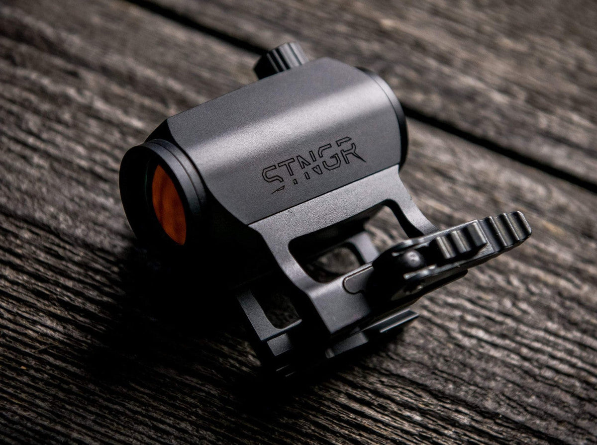 STNGR AXIOM II Red Dot Sight with QD Mount Bundle